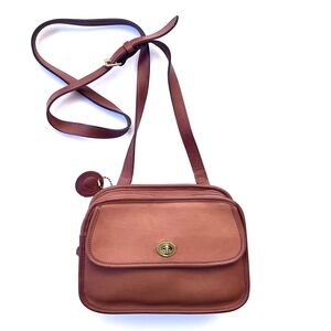 Women’s Bar Harbor Classics Crossbody Handbag in British Tan Leather & Brass